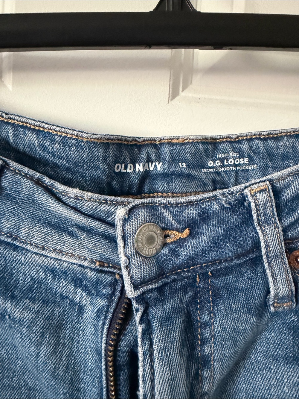 Old Navy Women’s Jeans - 12 - Picture 3 of 3